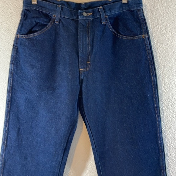 RUSTLER Jeans Mens Size 34x30 Classic Denim With Pockets Style 87619PW - Picture 3 of 10